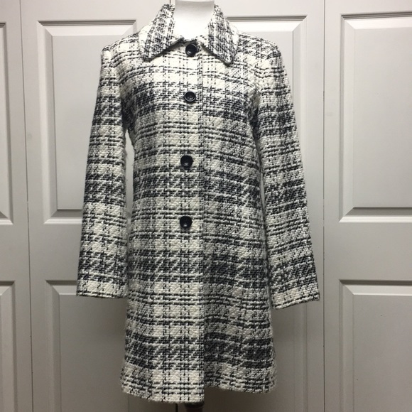 Anne Klein Jackets & Blazers - EUC Anne Klein Winter Coat - Size Medium